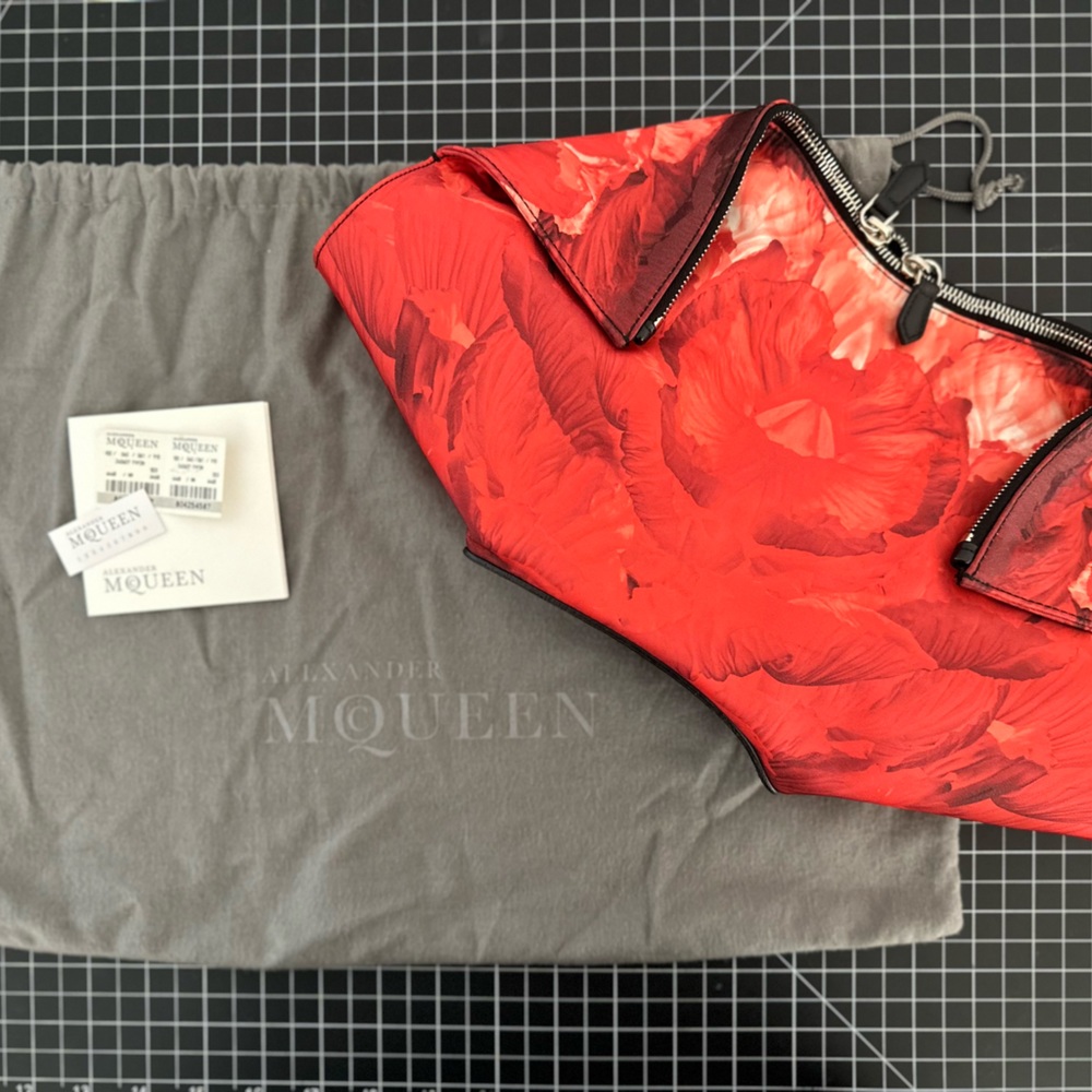Authentic Alexander McQueen Printed - Nylon De Manta coral bag clutch bag